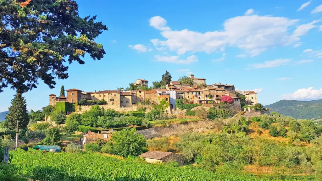 Montefioralle - hidden villages in Italy